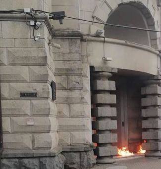 В Краснодаре приезжий пытался поджечь здание ФСБ