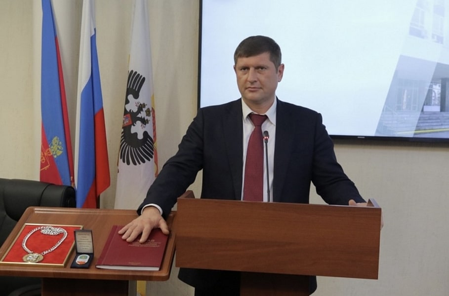 Мэр Краснодара подал в гордуму заявление о досрочном прекращении полномочий