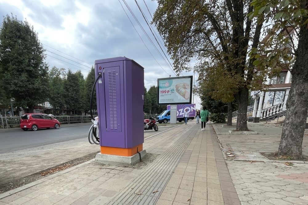 В Краснодаре установили девять новых станций для зарядки электромобилей