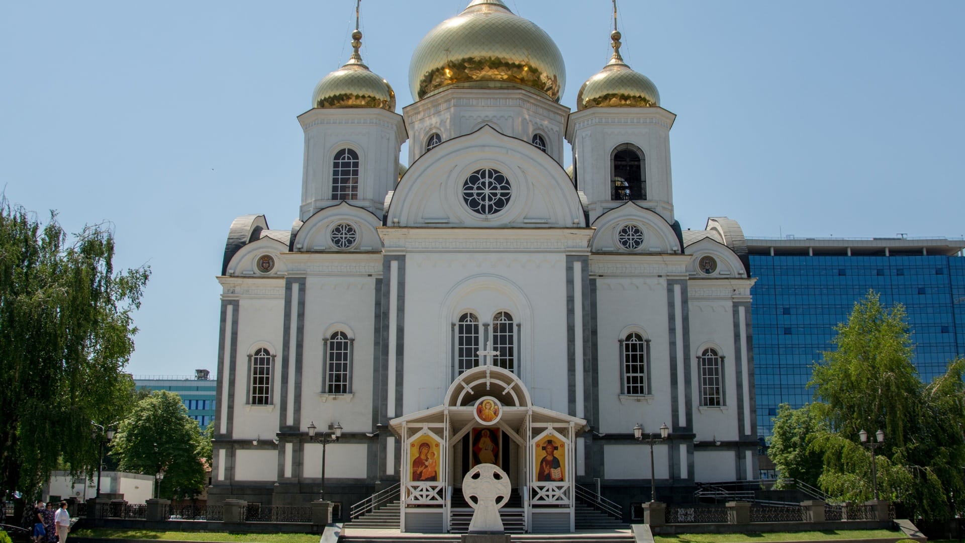 В Краснодаре проведут экскурсии по собору Александра Невского