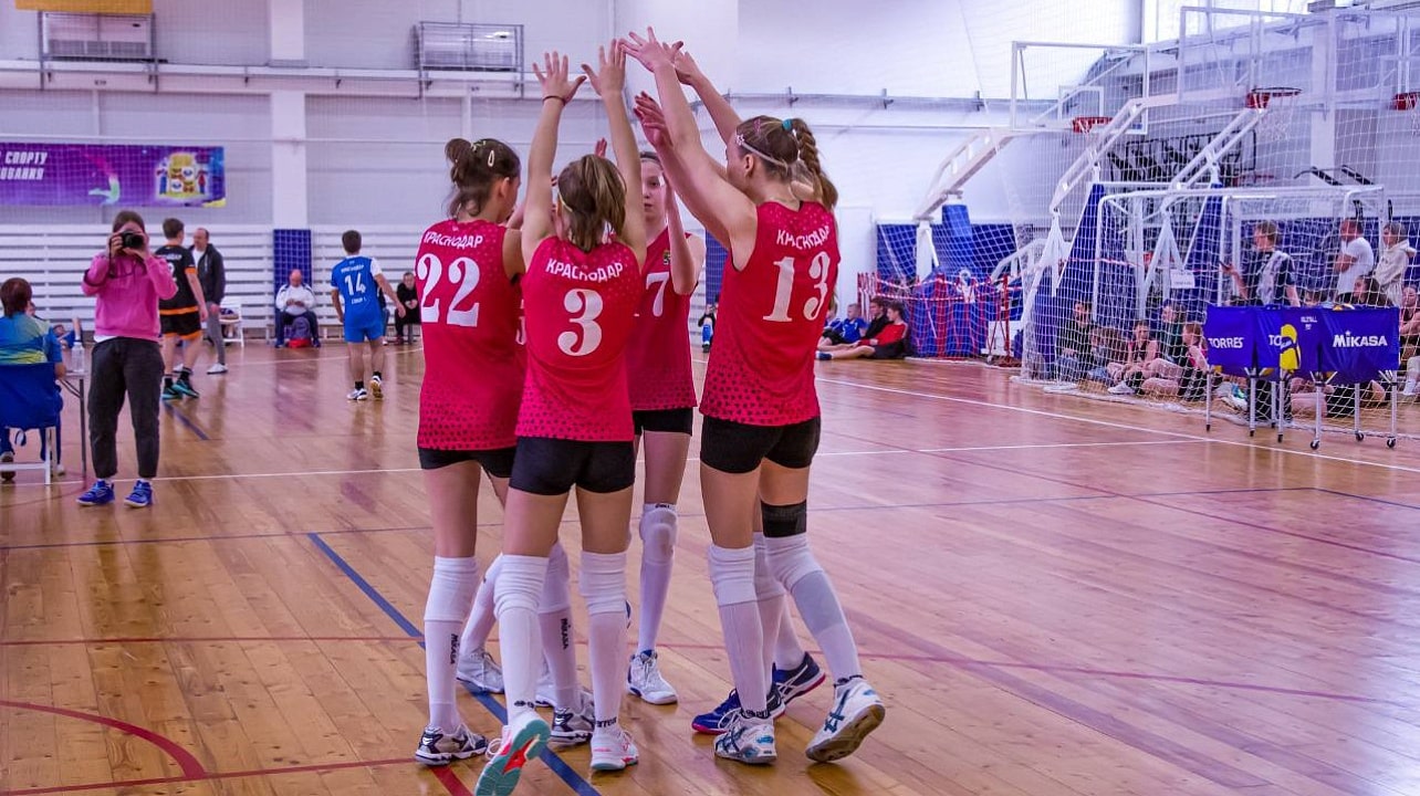 В Краснодаре провели открытый волейбольный турнир